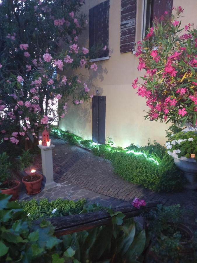 L'Oleandro Sul Lago D'Iseo B&B Sulzano Eksteriør bilde